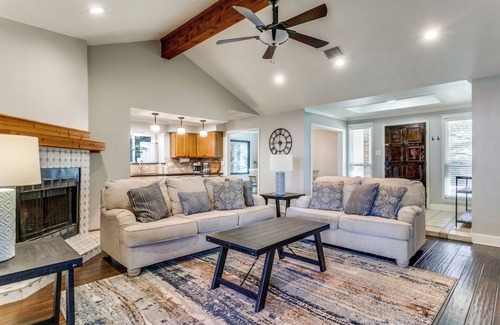Plano Casa | Pet-friendly SFH on quiet cul-de-sac street