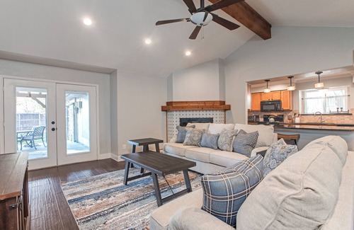 Plano Casa | Pet-friendly SFH on quiet cul-de-sac street