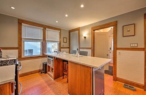 Sheboygan Casa | ¡NUEVO! Casa que admite mascotas <1 mi al lago Michigan!
