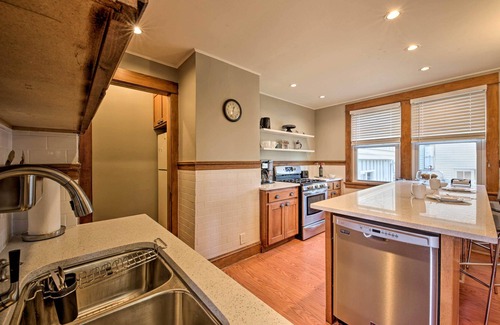 Sheboygan Casa | ¡NUEVO! Casa que admite mascotas <1 mi al lago Michigan!