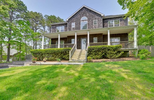 Shinnecock Hills Casa | Pet-Friendly Southampton Paradise with Pool!