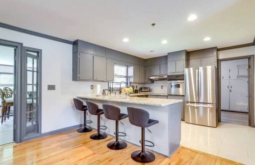Candler-McAfee Apartamento | Pet-Friendly Spacious Backyard BBQ Grill