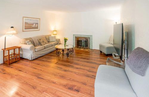 Highland Casa | Pet-Friendly St Paul Home Fireplace and Office Area