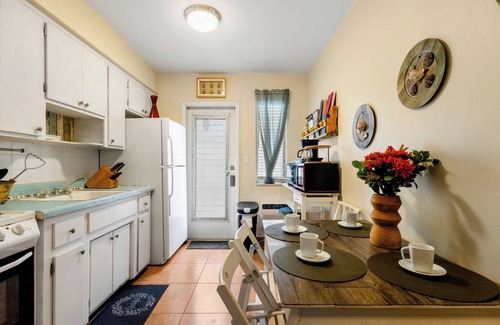 Downtown Hollywood Apartamento | Cozy Hollywood 1BR Free Parking & Coffee