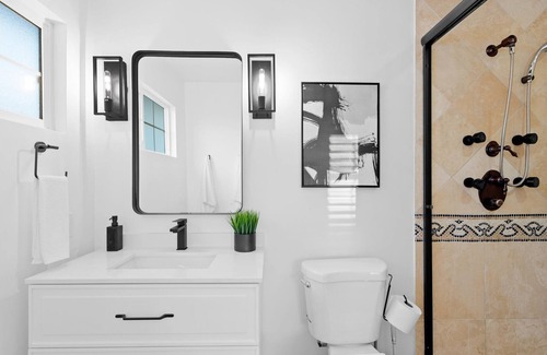 Covey Casa | Pet-friendly stylish retreat with private pool, spa, ping pong, foosball + more!