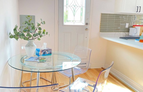 Grimsby Apartamento | PET friendly - Sunny 1 Bedroom Apartment ,
