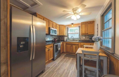 Kitty Hawk Cabaña | Pet friendly ~ TheWrightCottage