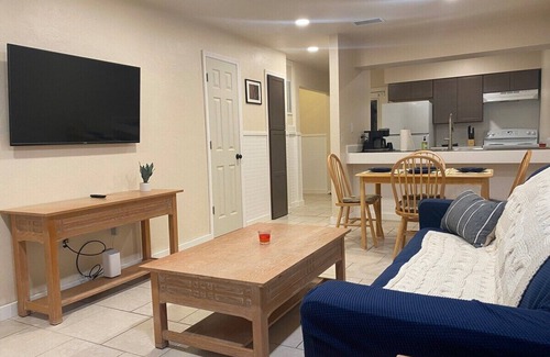 Gainesville Casa | Pet Friendly Townhouse Near I-75