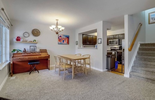 Broomfield Casa | Pet Friendly Townhome Near Parks