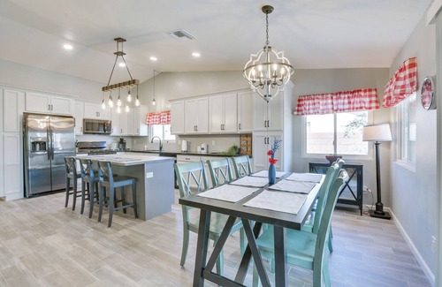 Tucson Casa | Pet-Friendly Tucson Home w/ Gas Grill & Fire Pit!