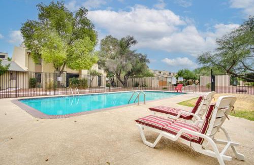 Prince Tucson Casa | Pet-Friendly Tucson Townhome with Pool Access!