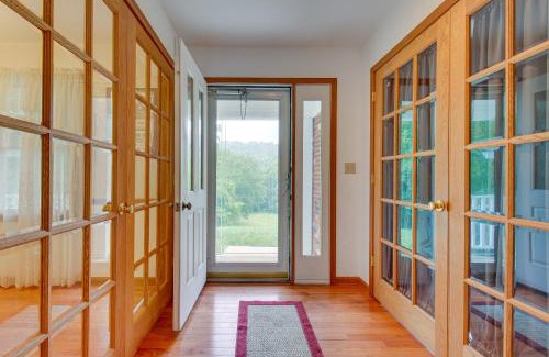 Union Casa | Pet-Friendly Union Vacation Rental with Pool!