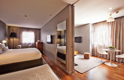 Santo Antonio Hotel | Pet-Friendly Unit at Altis Prime, Full Kitchen, Rooftop Sundeck, Onsite Jacuzzi!