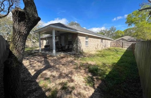 Wright Casa | Pet Friendly Haven Minutes from the Beach