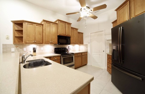 Cocoa Casa | Pet Friendly Vacation Home near Disney/Beaches