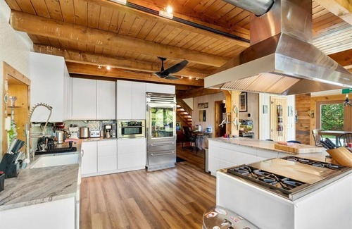 Newtonville Cabina | Pet-Friendly Vacation Rental w/Lake Access