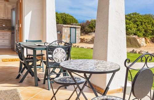Arzachena Casa | Villa Tomaso, con vistas a la montaña, jardín, aire acondicionado y Wi-Fi; admite mascotas