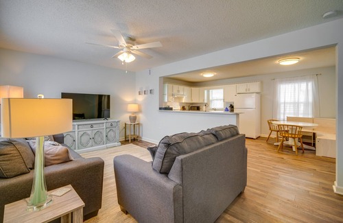 Villas Casa | Pet-Friendly Villas Vacation Rental: Walk to Bay