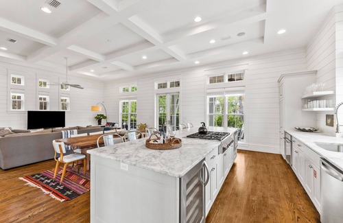 Watercolor Casa | Pet Friendly WaterColor 4BR Home in the Lake District