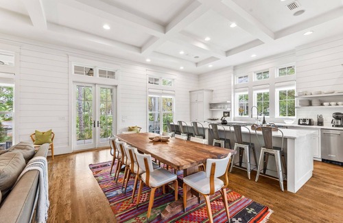 Watercolor Casa | Pet Friendly WaterColor 4BR Home in the Lake District