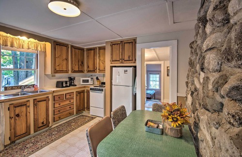 Wakefield Cabaña | Pet-Friendly Waterfront Cottage: On-Site Bunkhouse