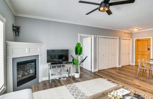 Waukee Apartamento | Pet-Friendly Waukee Condo 14 Mi to Des Moines!