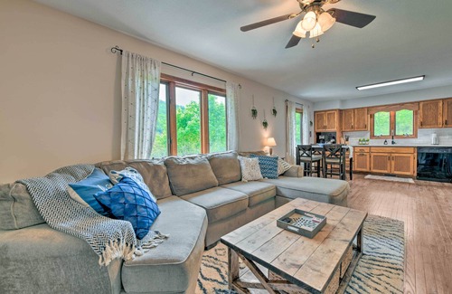 Mountain Springs Casa | Pet-Friendly Waynesville Home w/ Mountain Views!