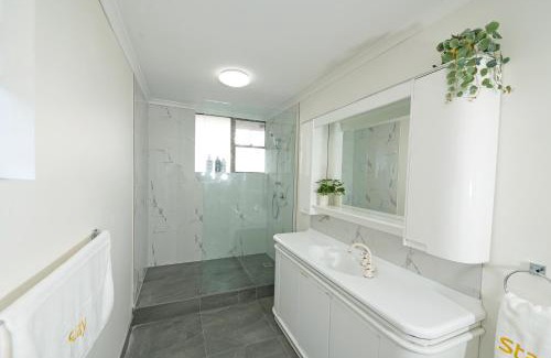 Ringwood Casa | Pet Friendly Well-appointed 3BM Retreat Parking Netflix