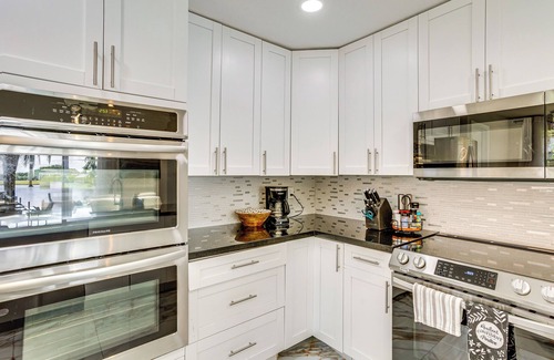 Greenview Shores Casa | Pet-Friendly Wellington Home: On-Site Lake Access!