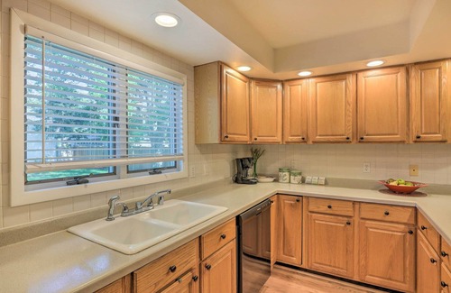 Whitefish Bay Casa | Pet-Friendly Whitefish Bay Getaway w/ Large Yard!
