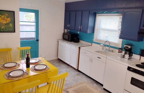 Villas Casa | ☆Pet-friendly☆Bungalow by the Bay☆