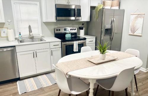 North Charleston Casa | Pet- & kid-equipped 2 br cottage near downtown
