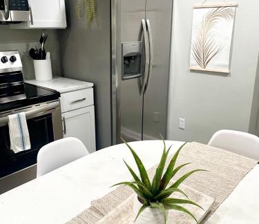 North Charleston Casa | Pet- & kid-equipped 2 br cottage near downtown