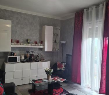 Pegognaga Apartamento | Petalo rosso