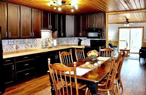 Interlochen Casa | Petals and Pinecones - Rental and Retreat