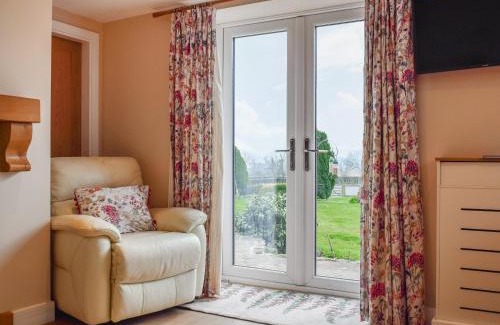 Swadlincote Casa | Petals Cottage