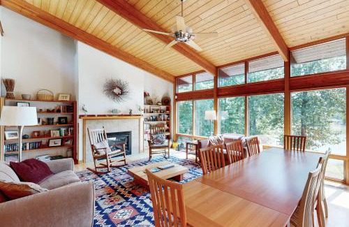 Mineral Casa | Peter's Folly