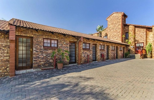 Equestria Casa | Peter's Guesthouse
