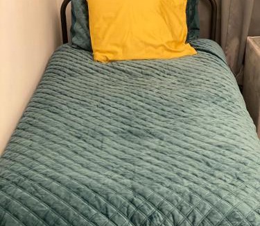 Peterborough Apartamento | Peterborough Brand New City Center Apartment 2 Bedroom 2 bath apartment free parking contractors welcome