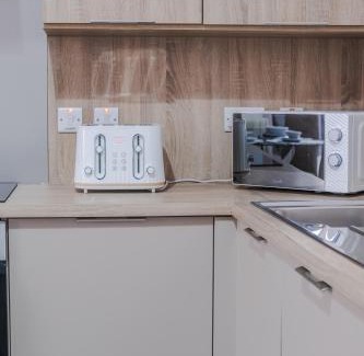 Peterhead Apartamento | Peterhead Pad - SJA Stays - Modern 2 Bed Apartment