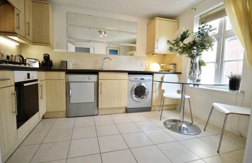 Solihull Casa | PetFriendly Haven.Parking,WiFi,Solihull:HS2,NEC,Airport. Cosy Retreat.Long Stays