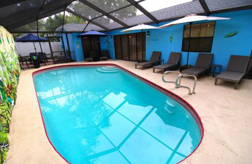 Palm Harbor Casa | PetFriendlySpaciousHomeByCrystalBeachGameRoomPOOL