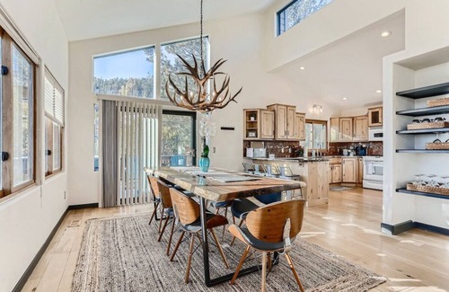 Evergreen Casa | PetFrndly- Hot Tub- Mtn Views- 10 ppl-45minDenver