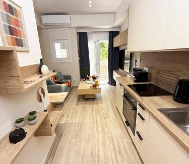 Neos Kosmos Apartamento | Petit and Peaceful Retreat