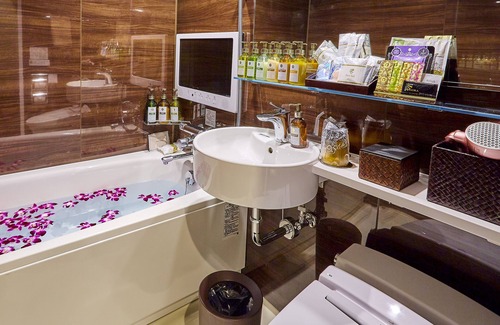 Ikebukuro Hotel | Petit Bali Ikebukuro - Adults Only