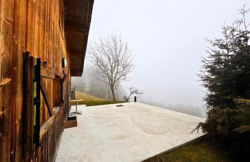 Marignier Chalet De Esquí | Petit chalet en bois avec mezzanine en montagne