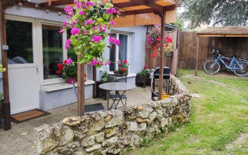 Saint-Pierre-la-Garenne Casa | Petit cottage