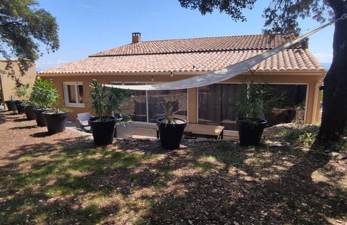 Les Hauts de Villeneuve Casa | Petit Havre de Paix Avec SPA aux Portes D'avignon