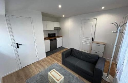 Bobigny Casa | Petit havre de paix à Bobigny avec jardin