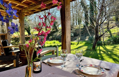 Gaugeac Cabaña | Petit Maison a la Ferme; Terrasse Couvert, Jacuzzi, Cuisine Exterieur